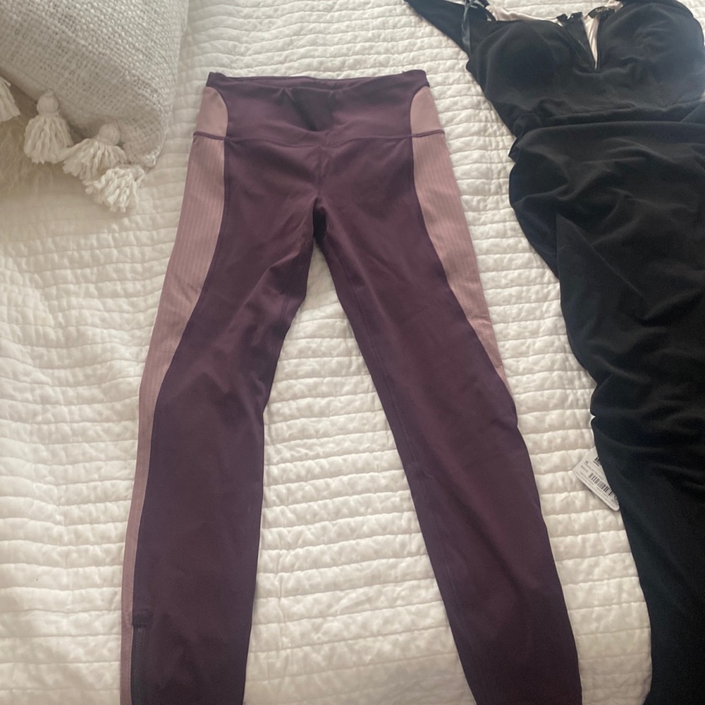 Athleta leggings - worn once. Matching bra listed.